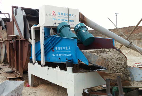 細(xì)砂回收裝置工作現(xiàn)場